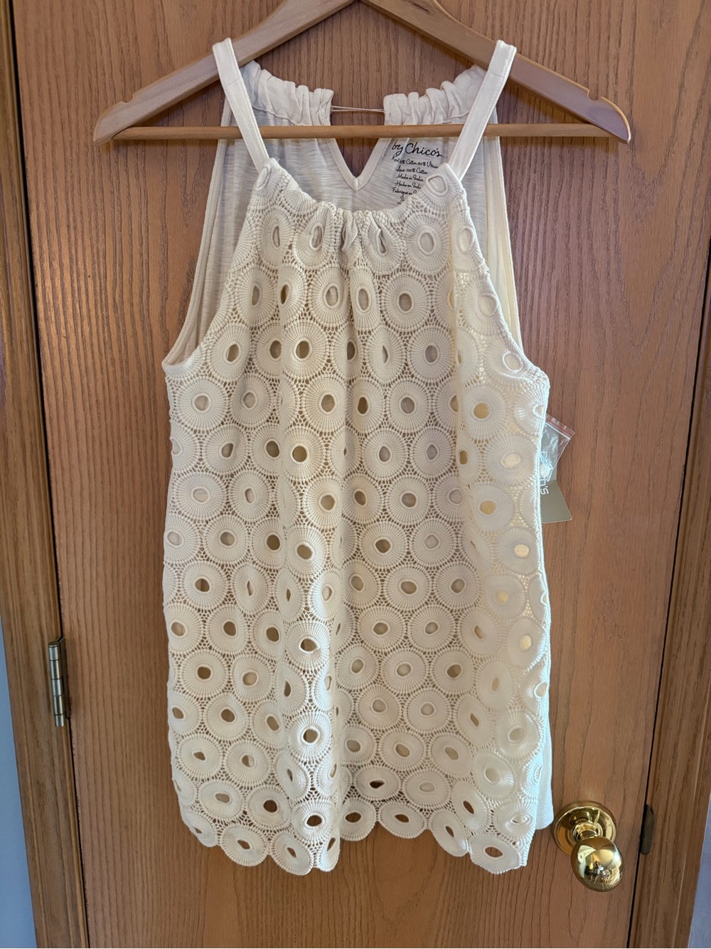 NWT Chicos Boho Crochet Feminine Halter Top Eyelet Pattern Scalloped Hem Size S